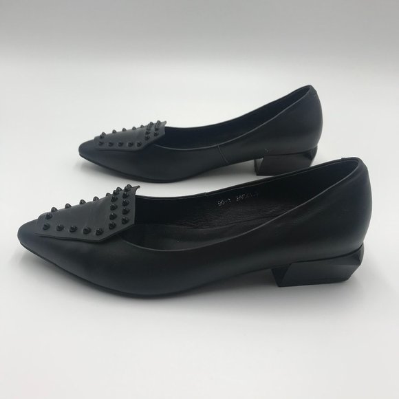 Valentino Garavani Shoes - Valentino Garavani Block Heel Pointy Studded shoe